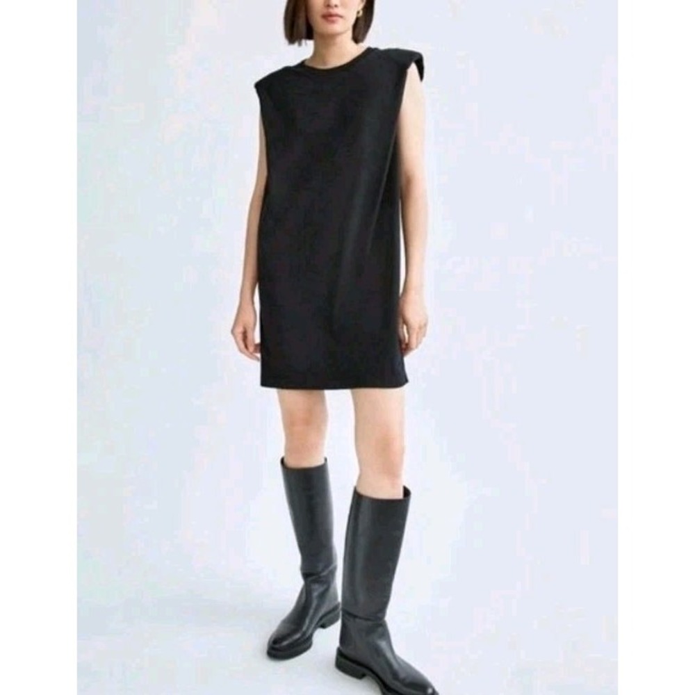 Babaton Aritzia Black Shoulder Pad Shift Dress Mini Sleeveless Size S Minimalist